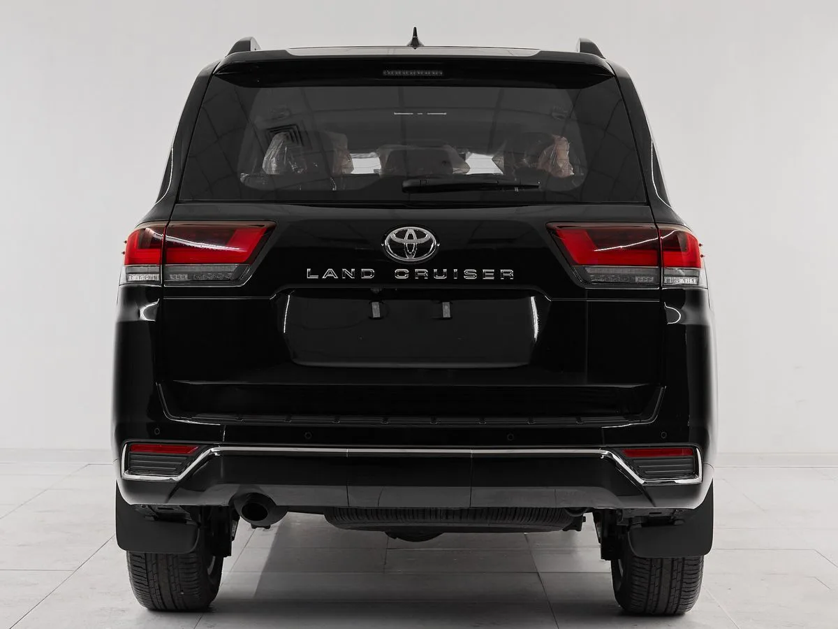 Toyota Land Cruiser 300 Series — фото 5