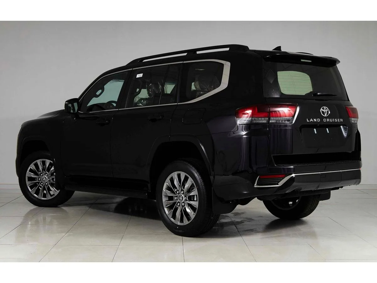 Toyota Land Cruiser 300 Series — фото 4