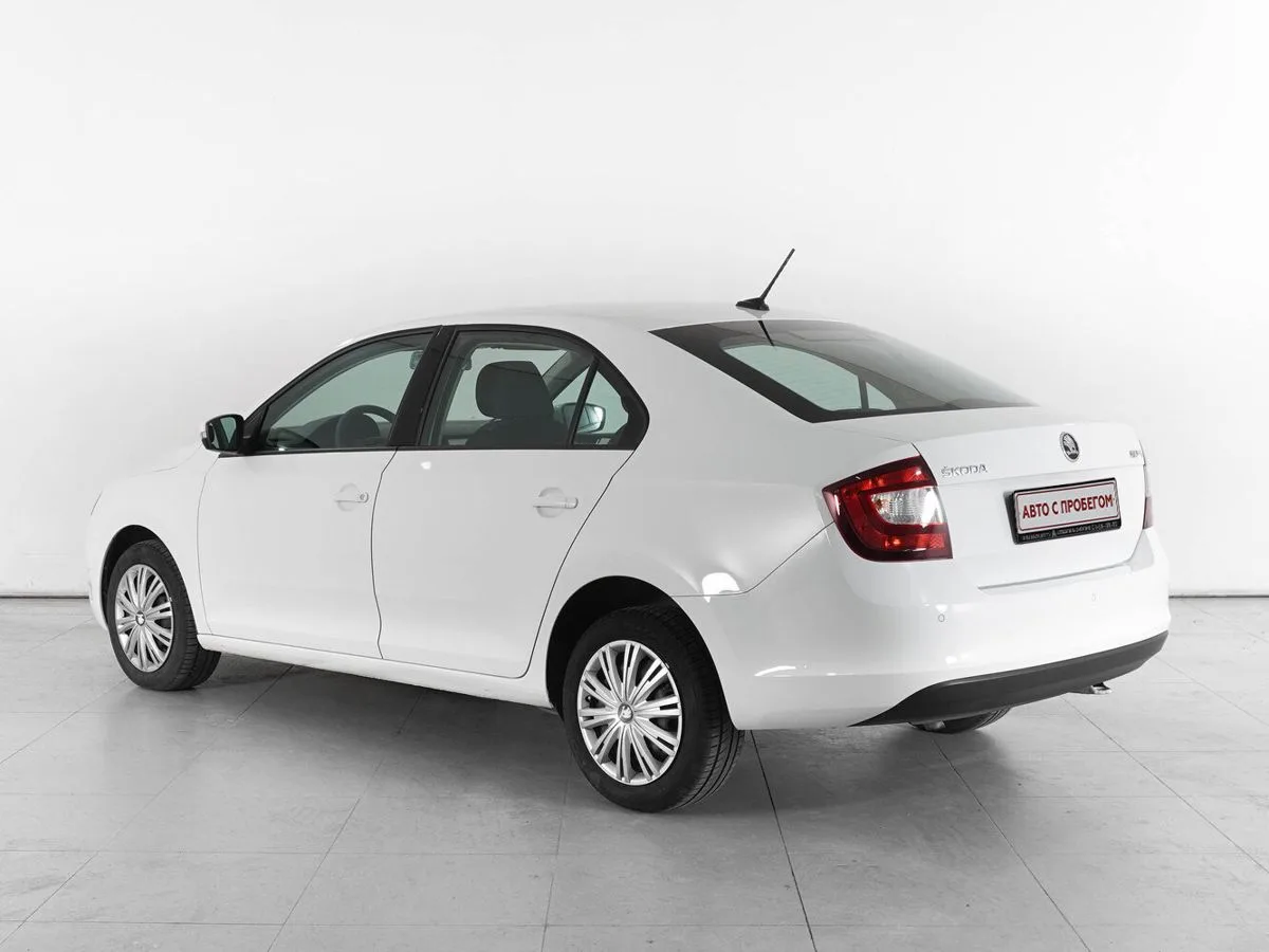 Skoda Rapid I Рестайлинг — фото 3