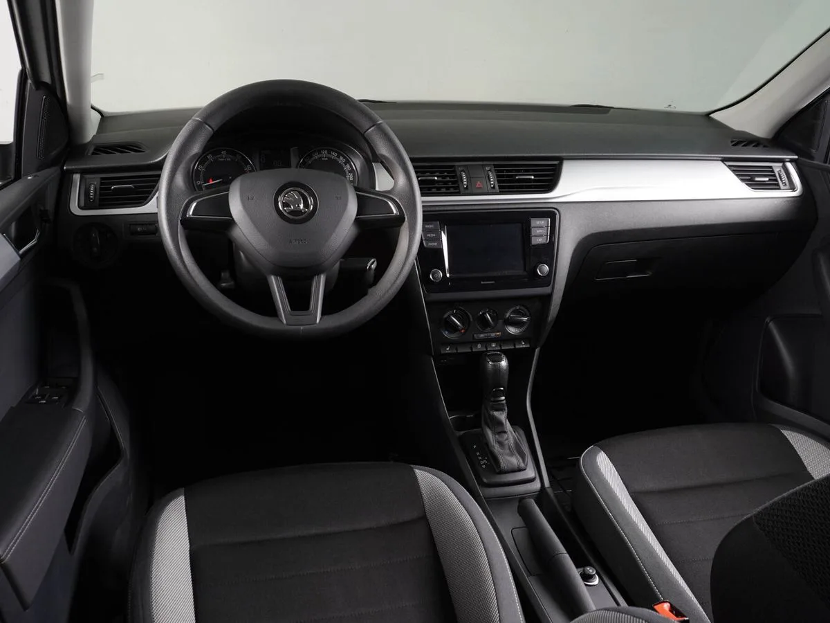 Skoda Rapid I Рестайлинг — фото 5
