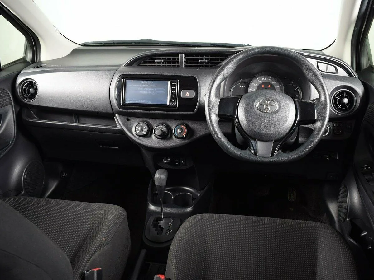 Toyota Vitz III (XP130) Рестайлинг 2 — фото 5