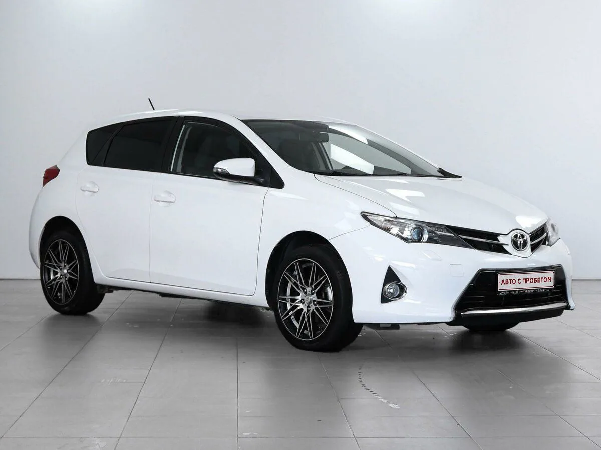 Toyota Auris II · Комфорт Плюс