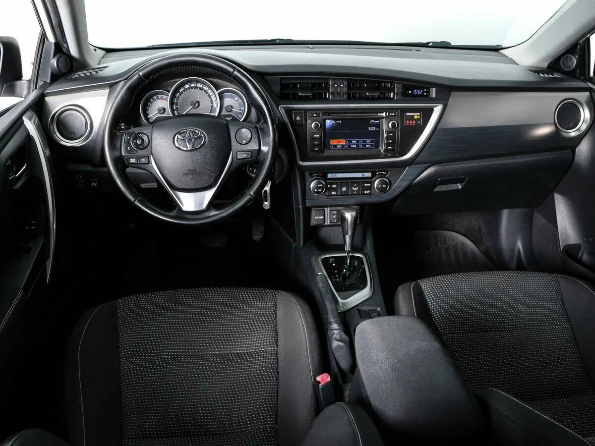 Toyota Auris II · Комфорт Плюс — фото 5