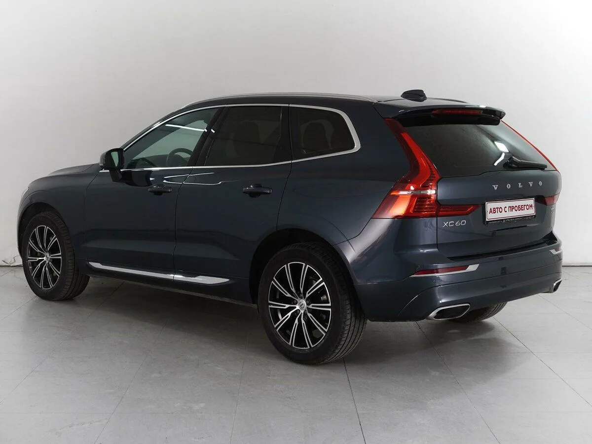 Volvo XC60 II · Momentum (MY17-20) — фото 3