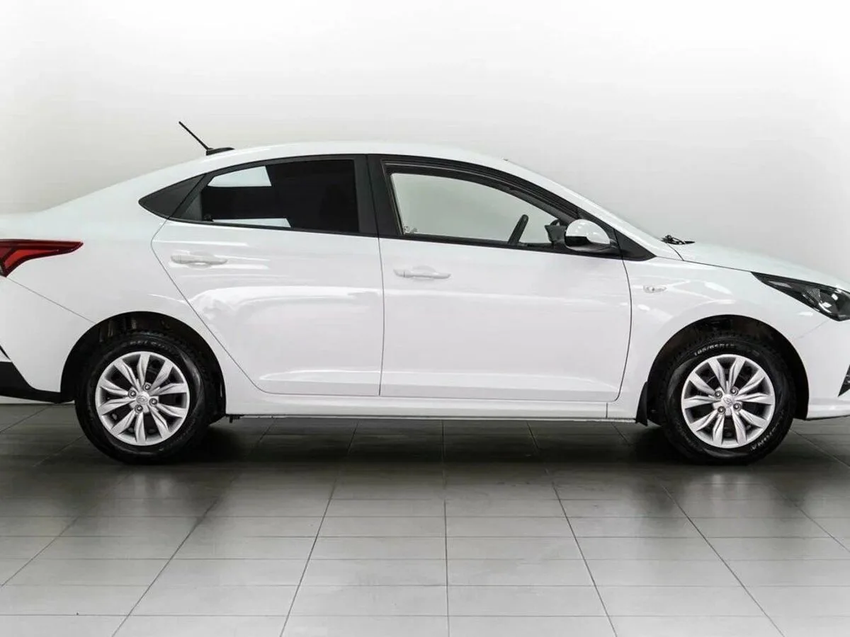 Hyundai Solaris II Рестайлинг — фото 5