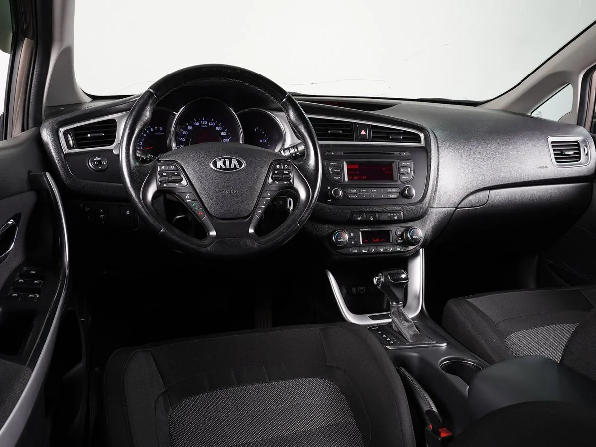 Kia Ceed II Рестайлинг · Comfort 2016 — фото 5