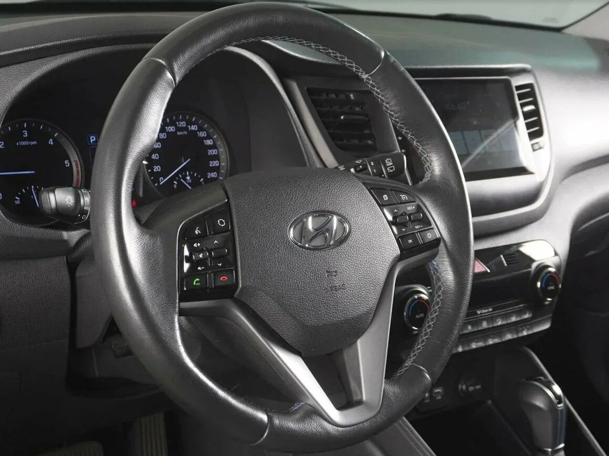 Hyundai Tucson III — фото 5