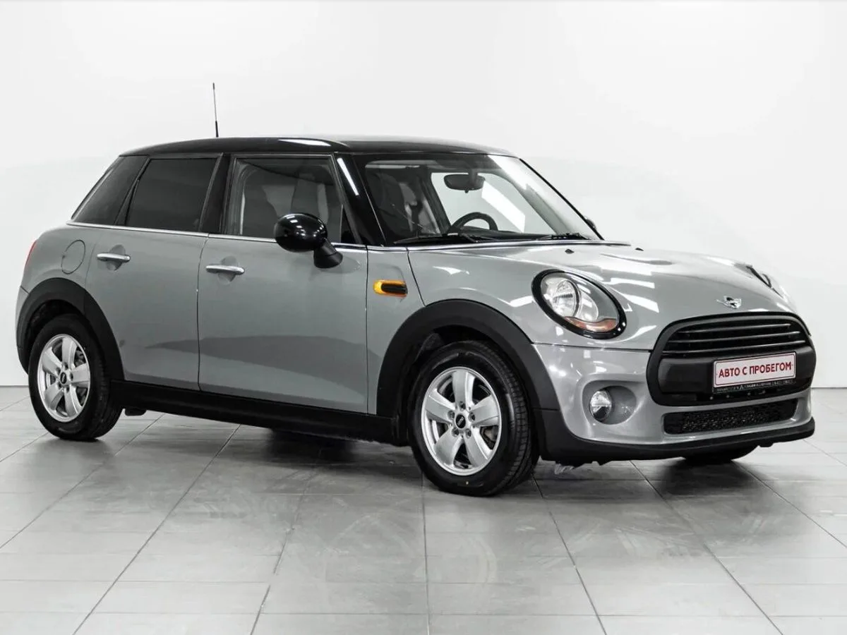 Mini Hatch III (F55/F56) · Cooper