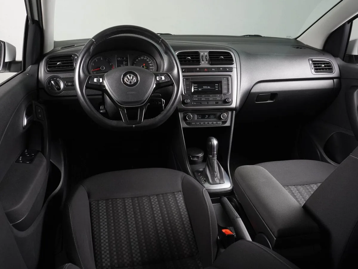 Volkswagen Polo V Рестайлинг · CONNECT — фото 5