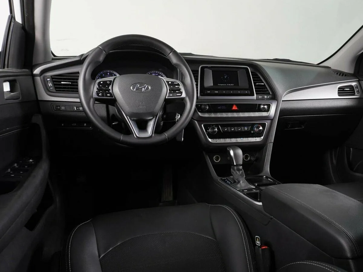 Hyundai Sonata VII (LF) Рестайлинг · Comfort — фото 5