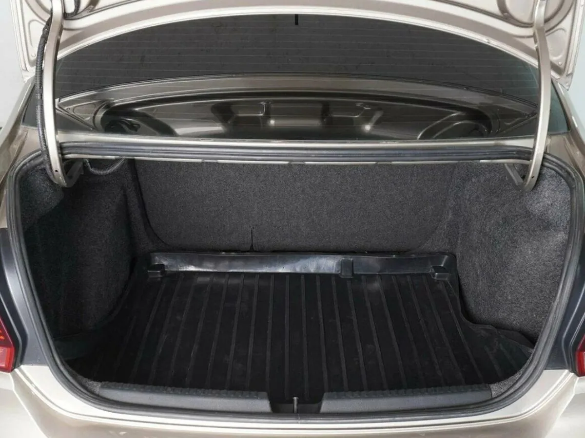 Volkswagen Polo V Рестайлинг · Comfortline — фото 5