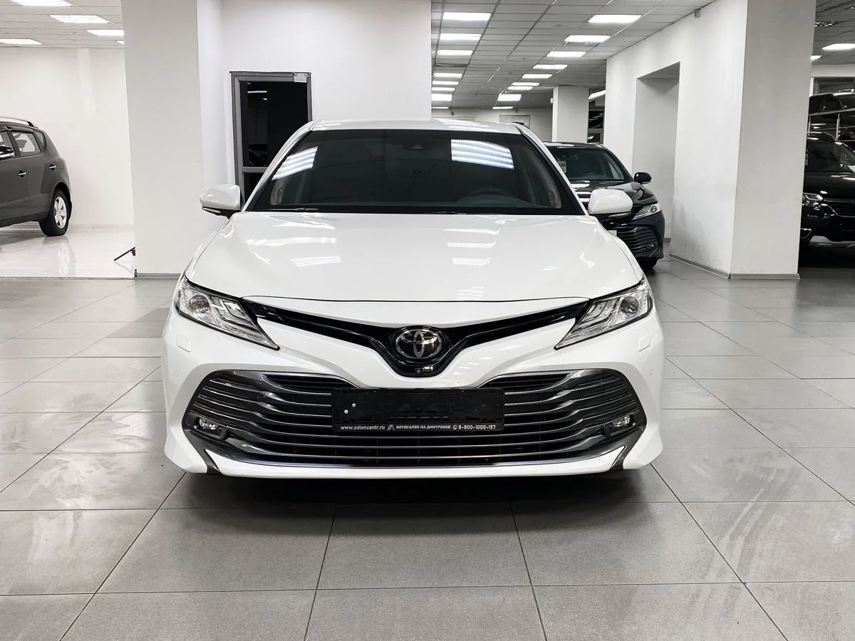 Toyota Camry VIII (XV70) — фото 2