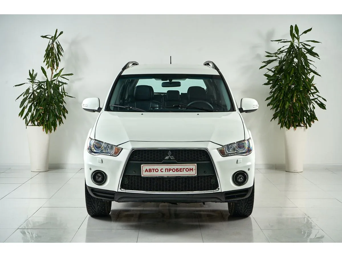 Mitsubishi Outlander II Рестайлинг · Ultimate — фото 2