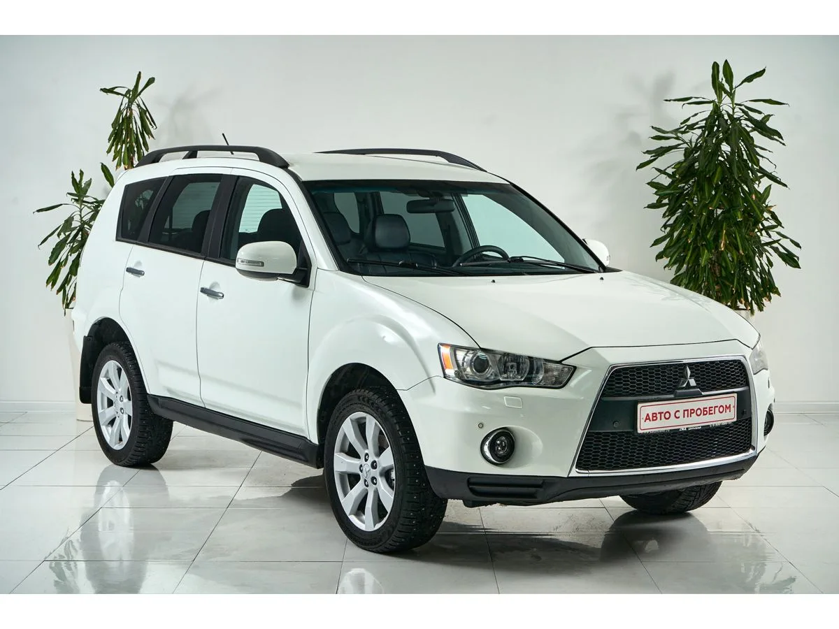 Mitsubishi Outlander II Рестайлинг · Ultimate — фото 3