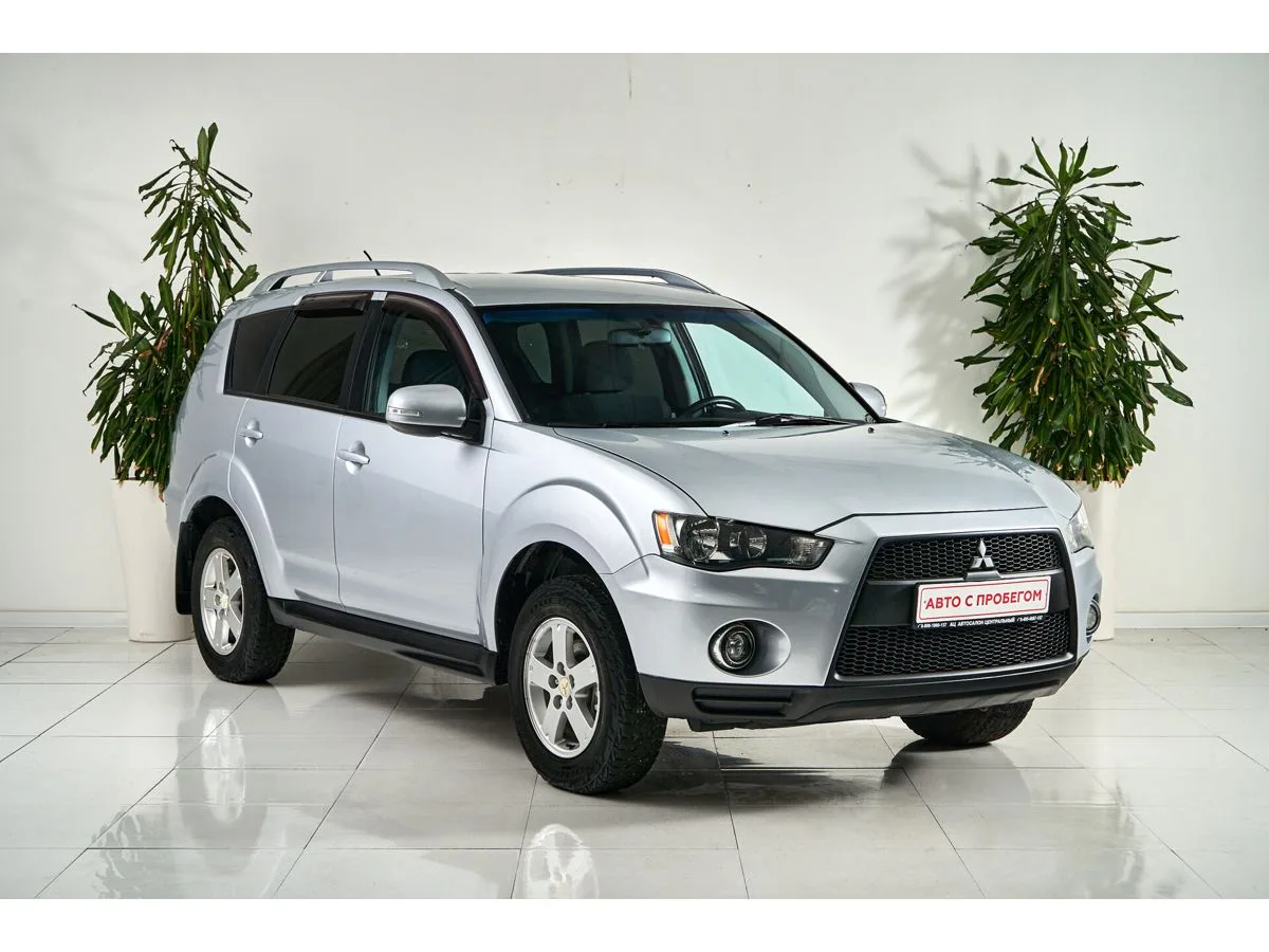 Mitsubishi Outlander II Рестайлинг — фото 3