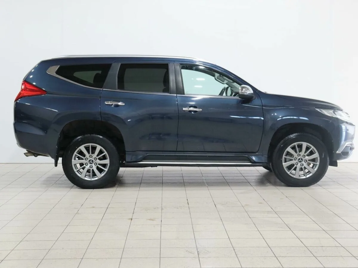 Mitsubishi Pajero Sport III · Intense — фото 3