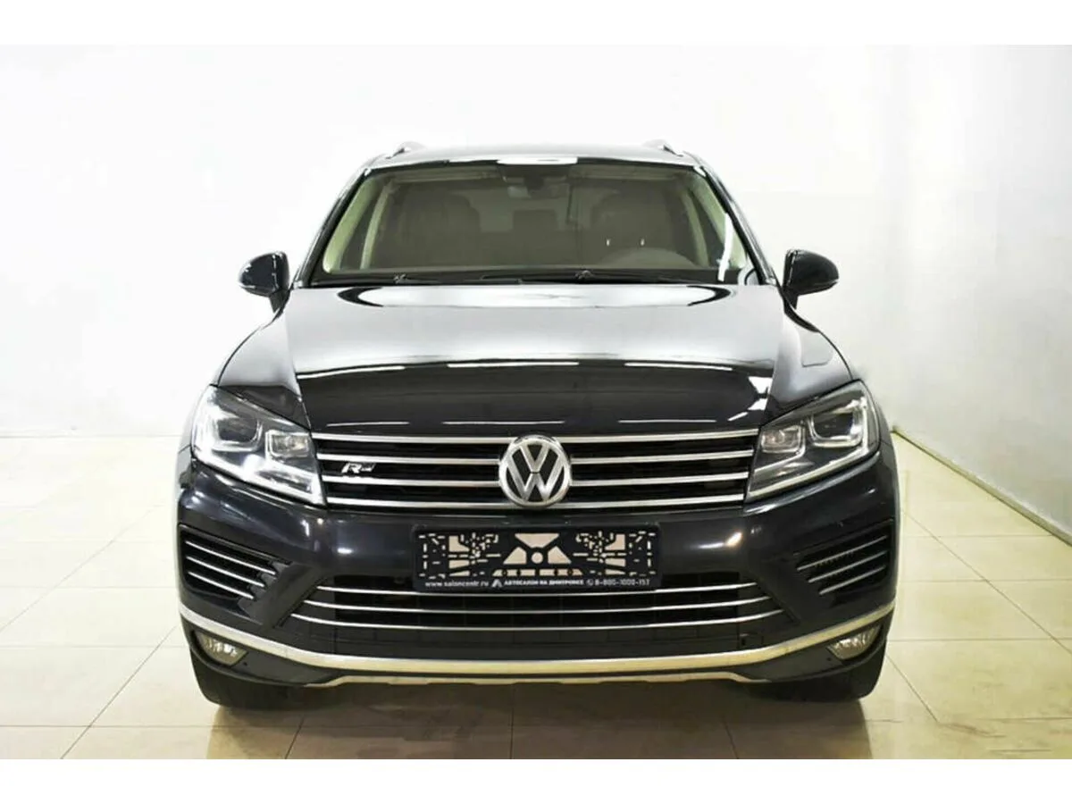 Volkswagen Touareg II Рестайлинг — фото 2