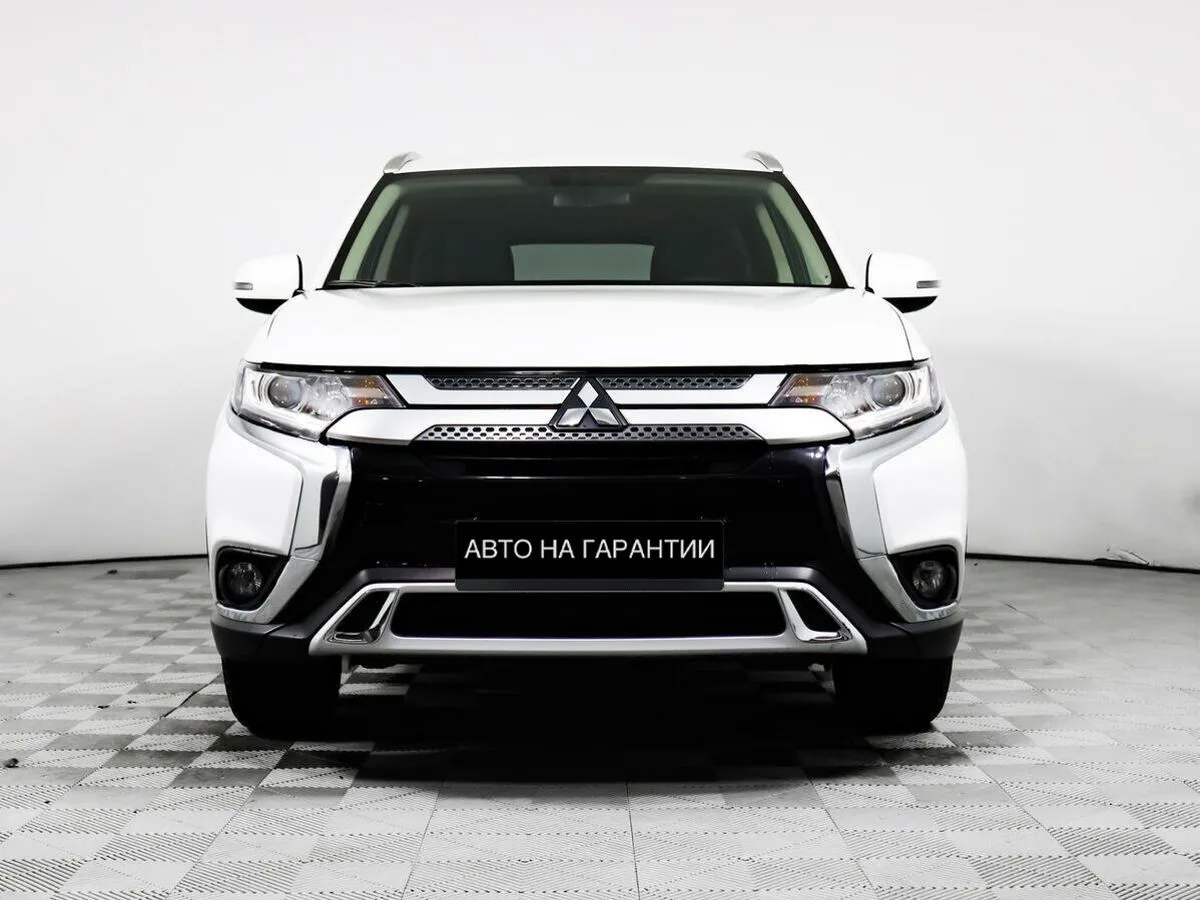 Mitsubishi Outlander III Рестайлинг 3 · Invite — фото 2