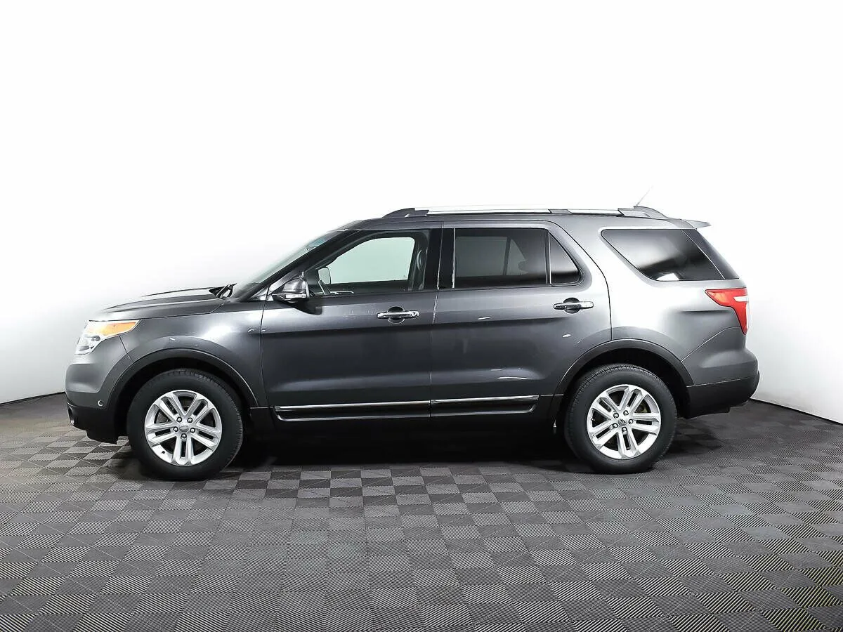 Ford Explorer V · XLT — фото 3