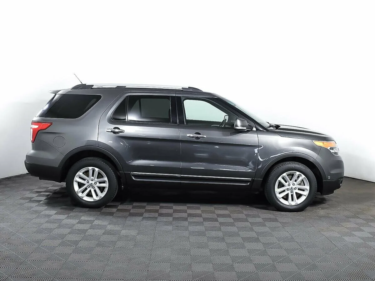 Ford Explorer V · XLT — фото 4