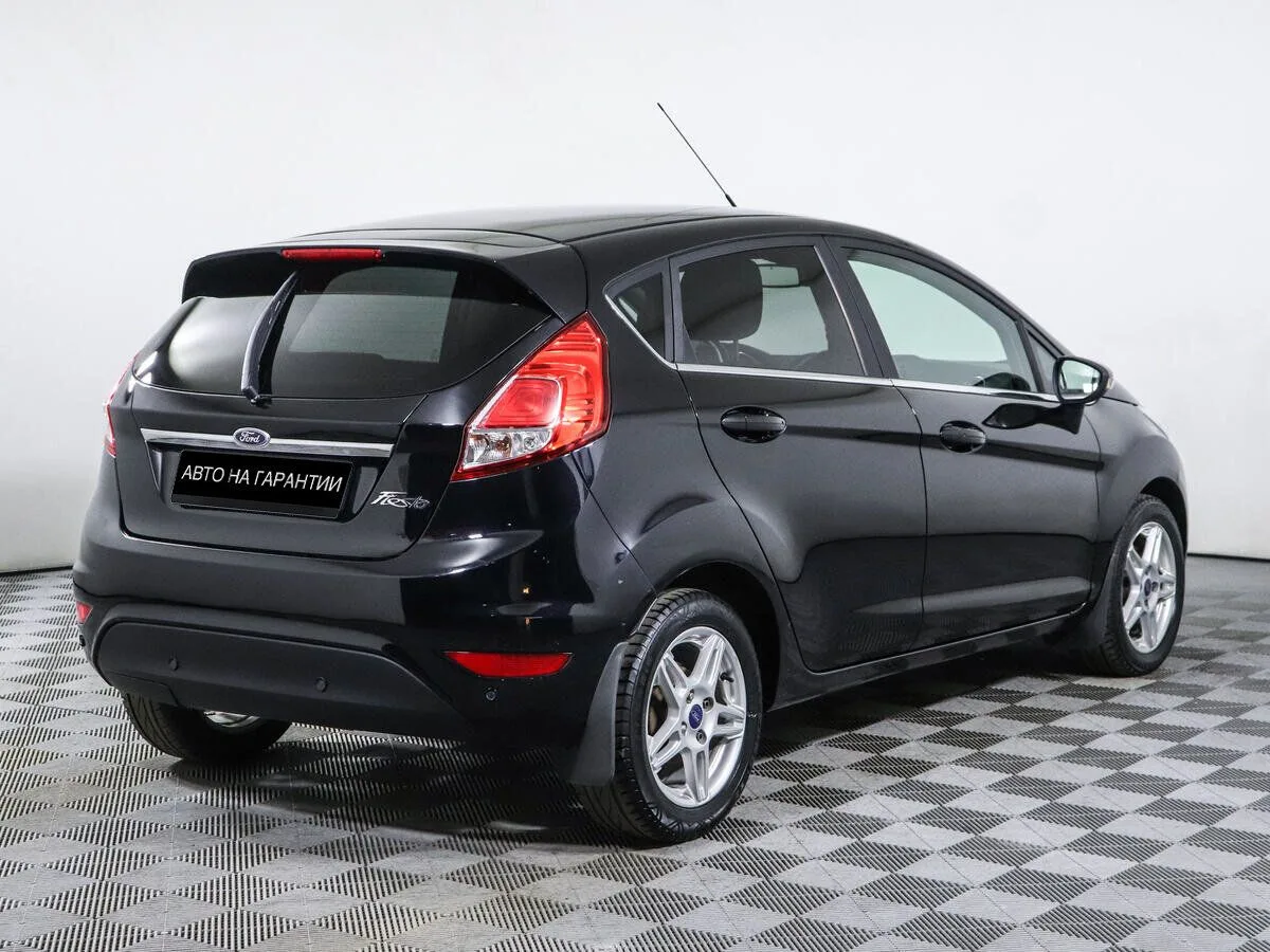 Ford Fiesta Mk6 Рестайлинг · Titanium — фото 3