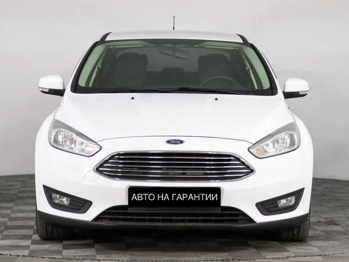 Ford Focus III Рестайлинг · White and Black — фото 2