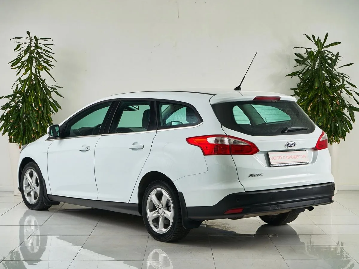 Ford Focus III — фото 4