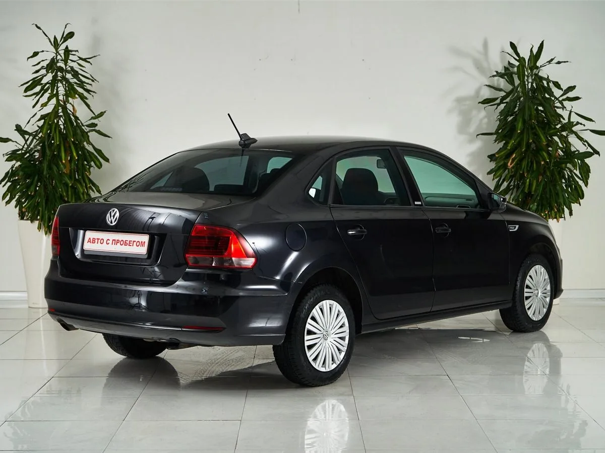 Volkswagen Polo V Рестайлинг · Highline — фото 5