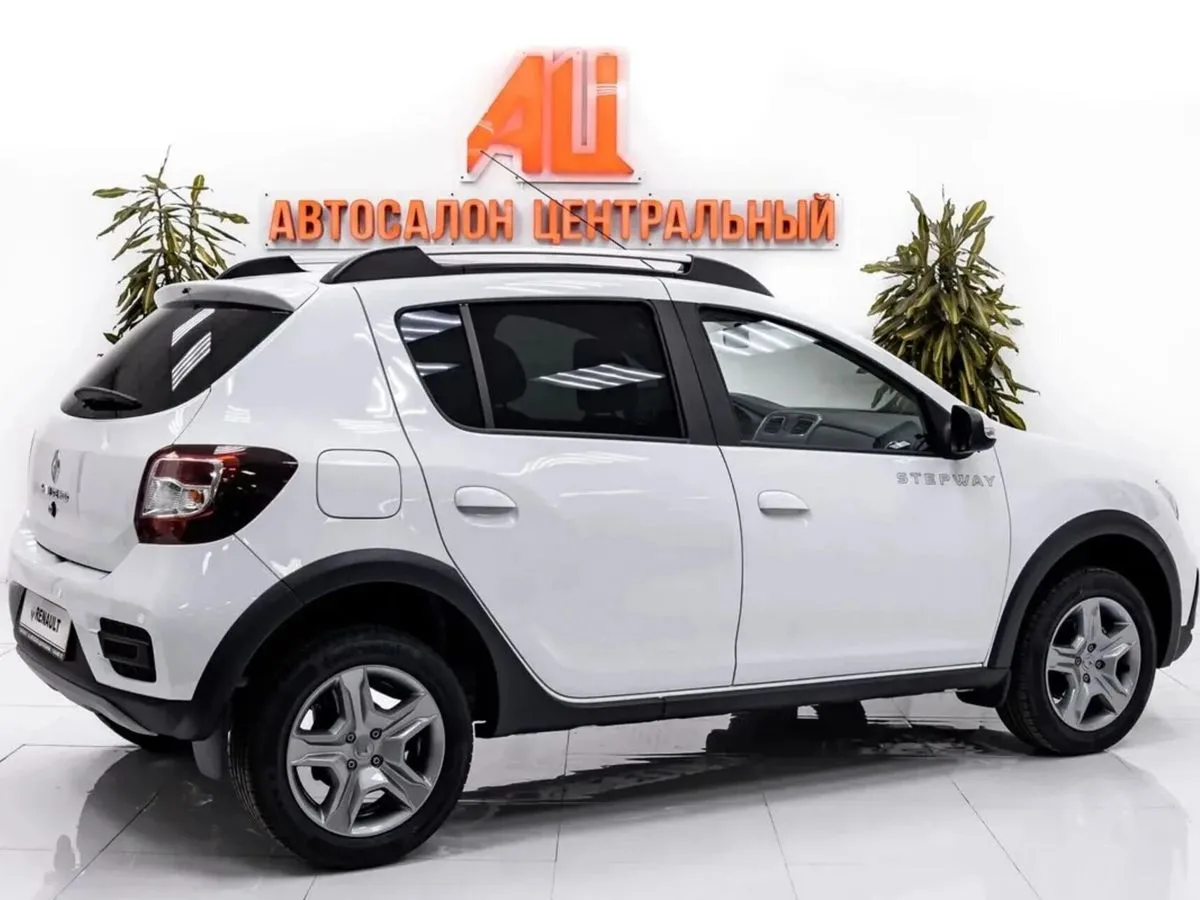 Renault Sandero II Рестайлинг · Life — фото 4