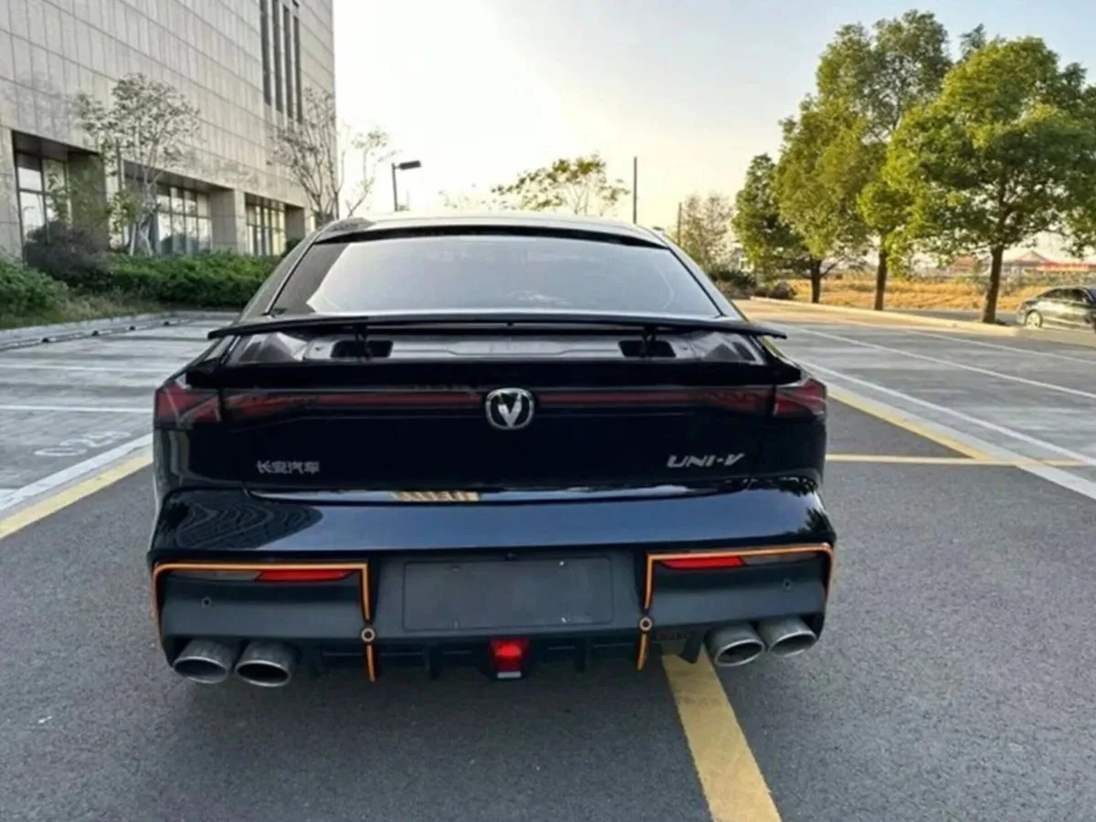 Changan UNI-V I · Стандарт — фото 4