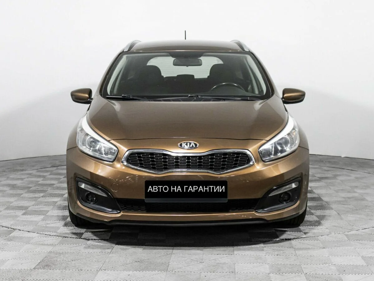 Kia Ceed II Рестайлинг · Luxe — фото 2
