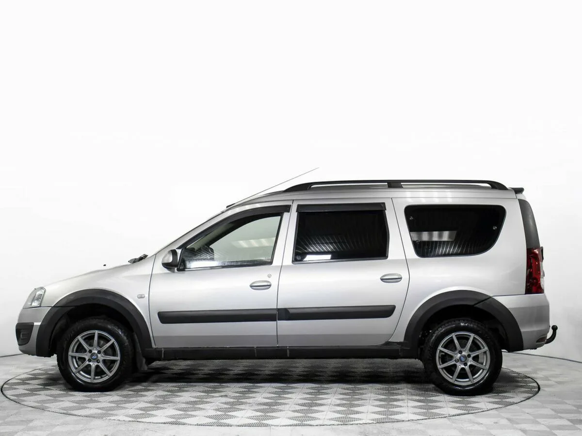 Lada (ВАЗ) Largus I · Comfort (5 мест) — фото 3