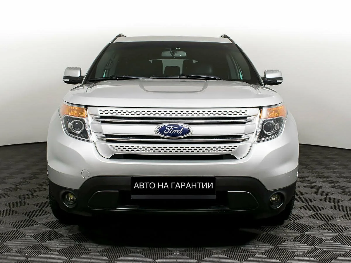 Ford Explorer V — фото 2