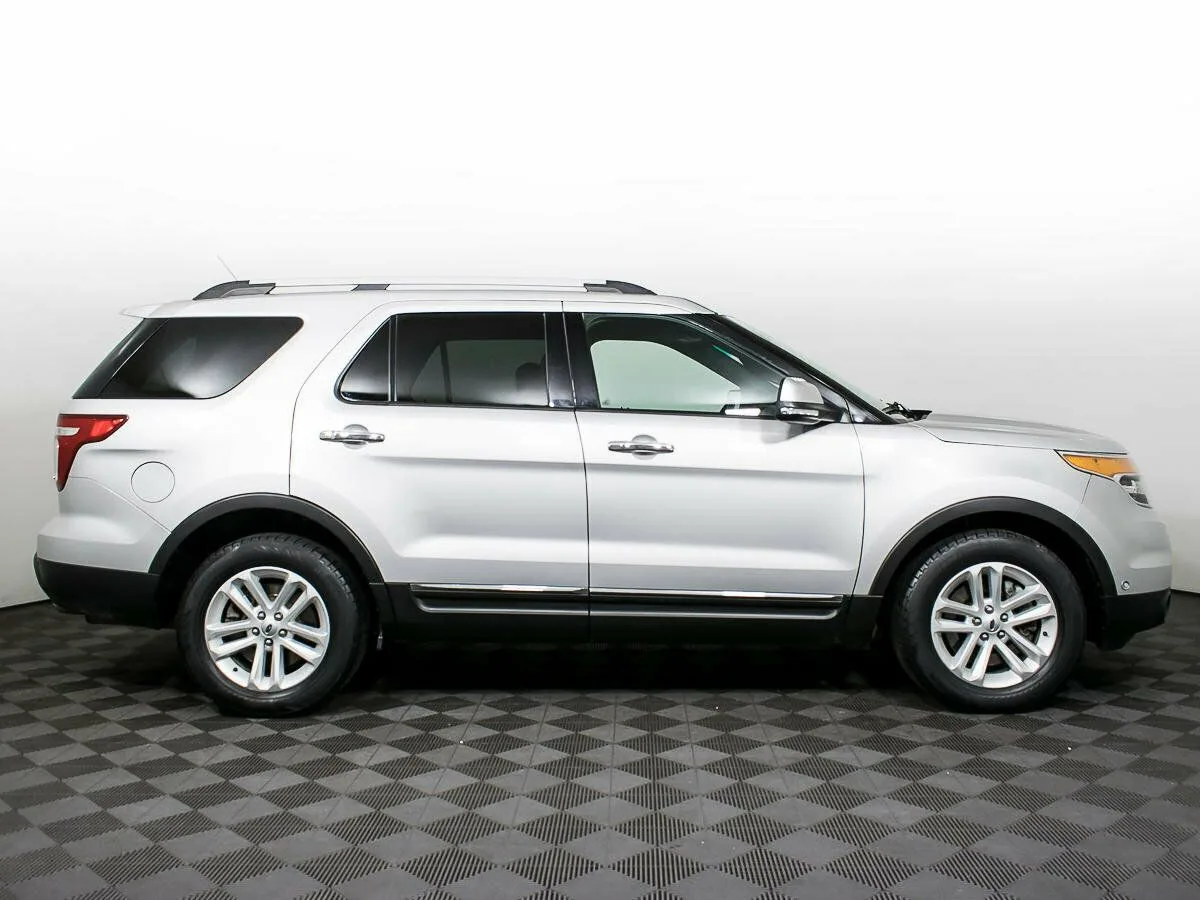 Ford Explorer V — фото 4