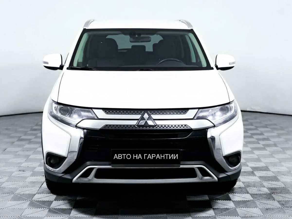 Mitsubishi Outlander III Рестайлинг 3 · Instyle (2018-2021) — фото 2