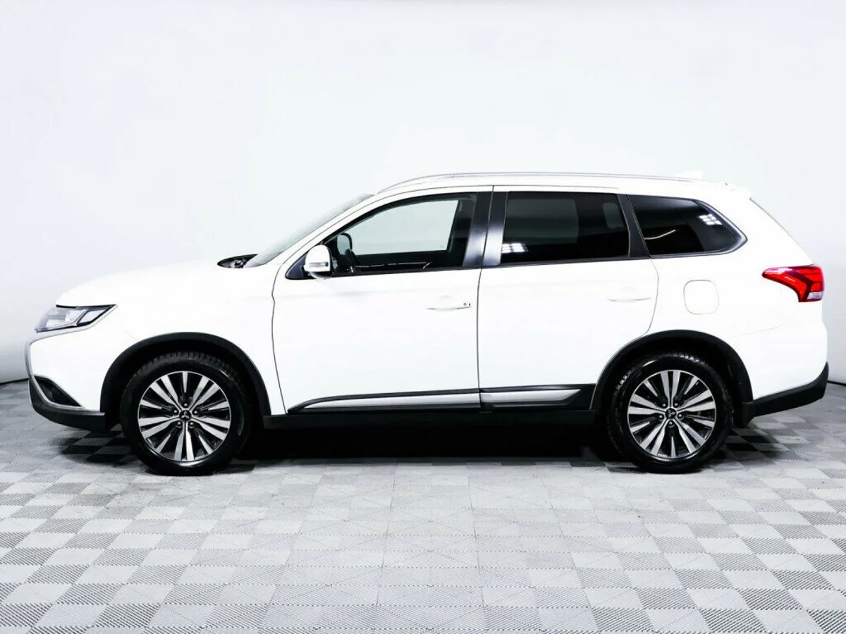 Mitsubishi Outlander III Рестайлинг 3 · Instyle (2018-2021) — фото 3