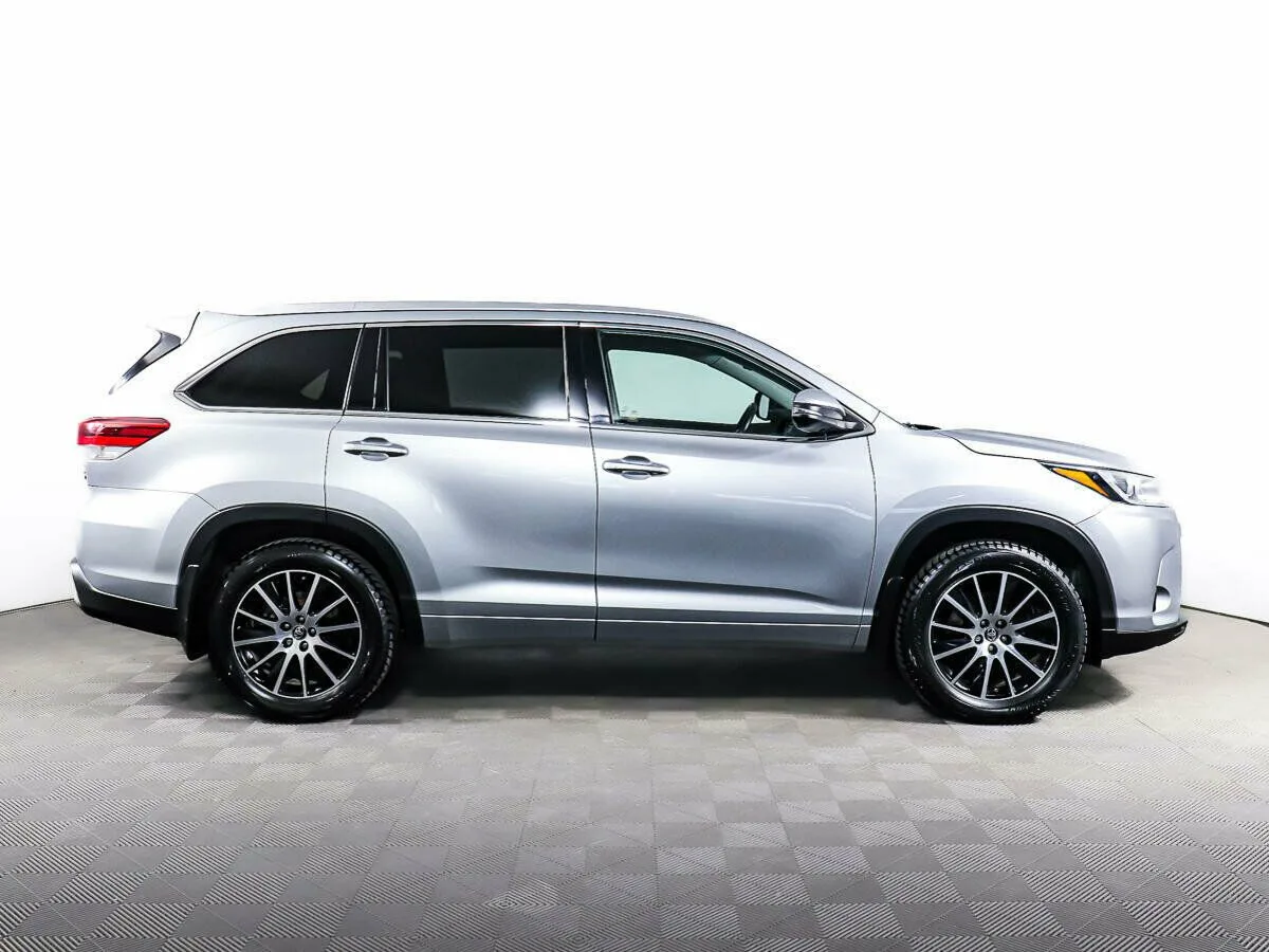 Toyota Highlander III (XU50) Рестайлинг · Люкс Safety — фото 4