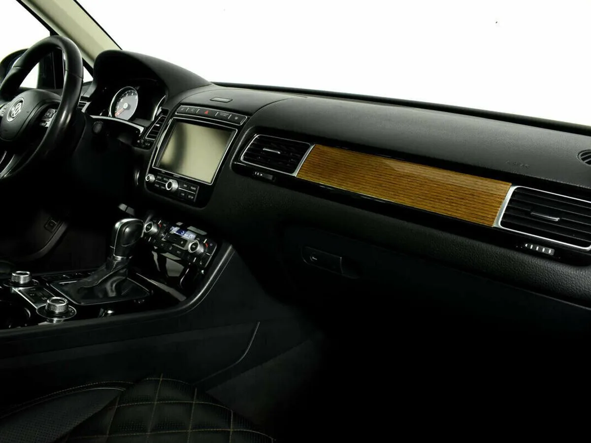 Volkswagen Touareg II Рестайлинг · Wolfsburg Edition — фото 5