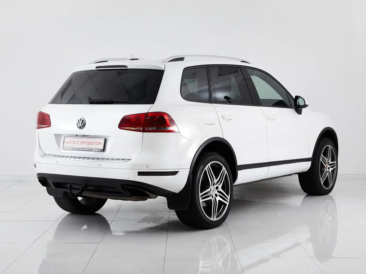 Volkswagen Touareg II — фото 5