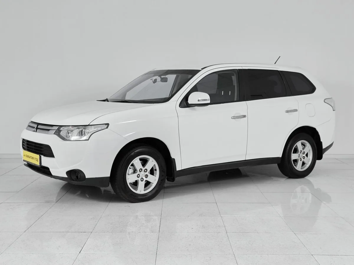Mitsubishi Outlander III Рестайлинг · Invite