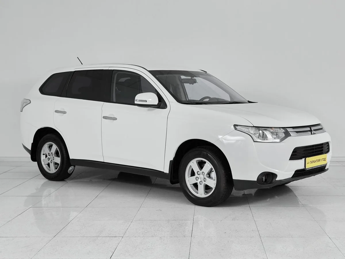 Mitsubishi Outlander III Рестайлинг · Invite — фото 3