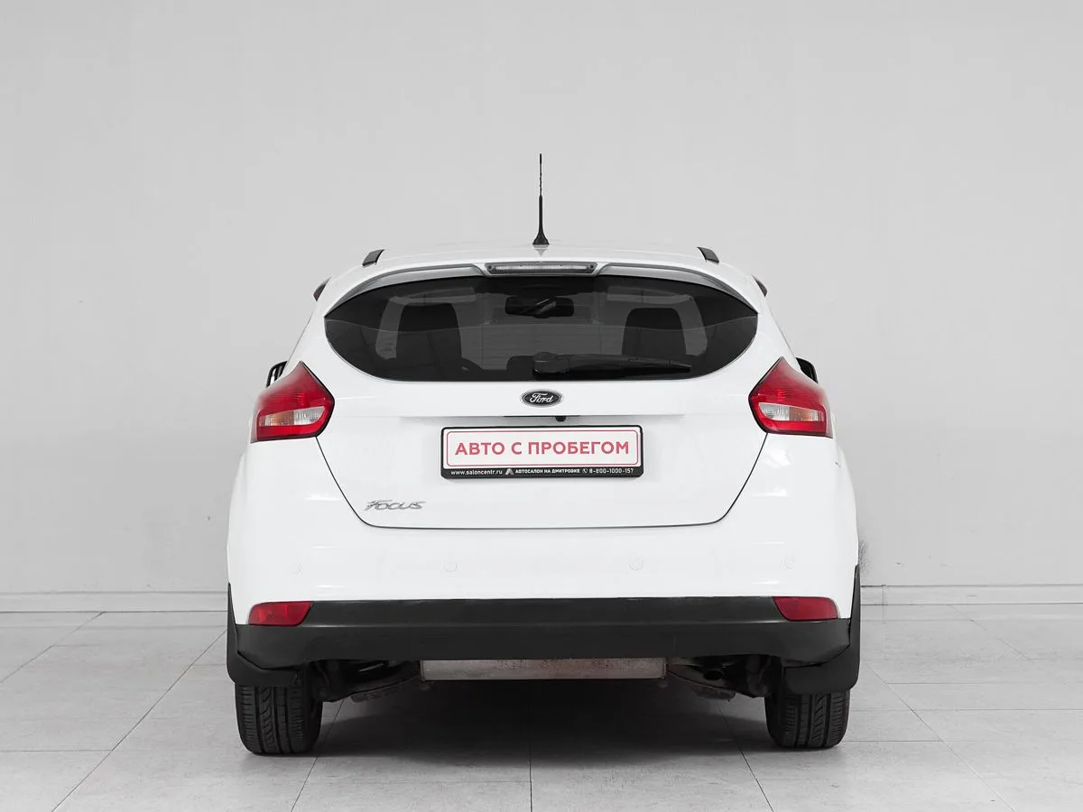 Ford Focus III Рестайлинг · White and Black — фото 5