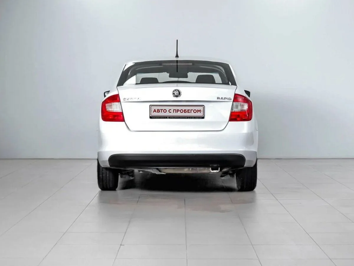 Skoda Rapid I — фото 4