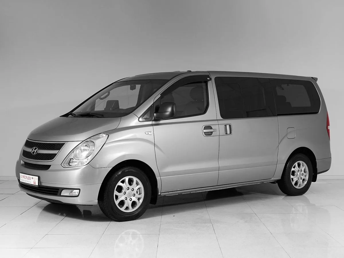 Hyundai Grand Starex I
