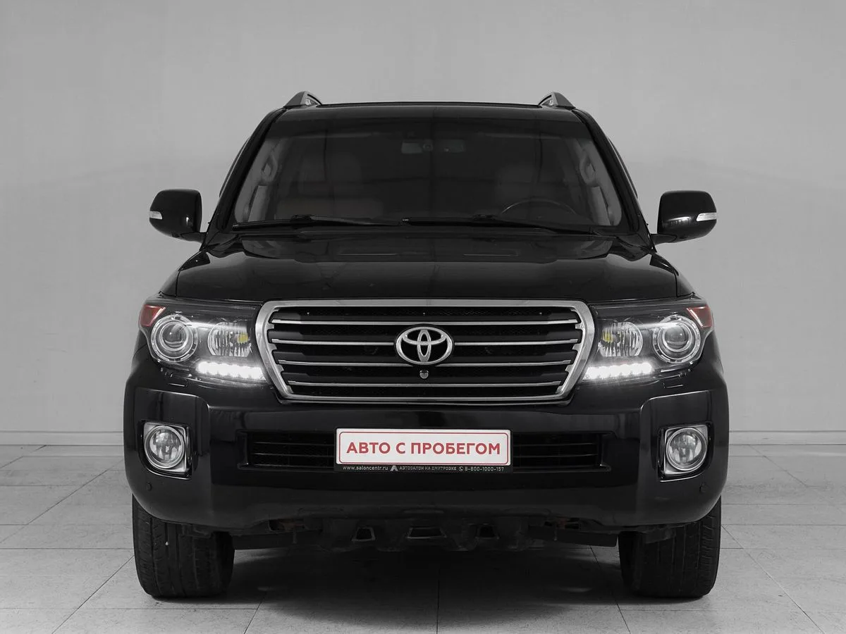 Toyota Land Cruiser 200 Series Рестайлинг 2 — фото 2