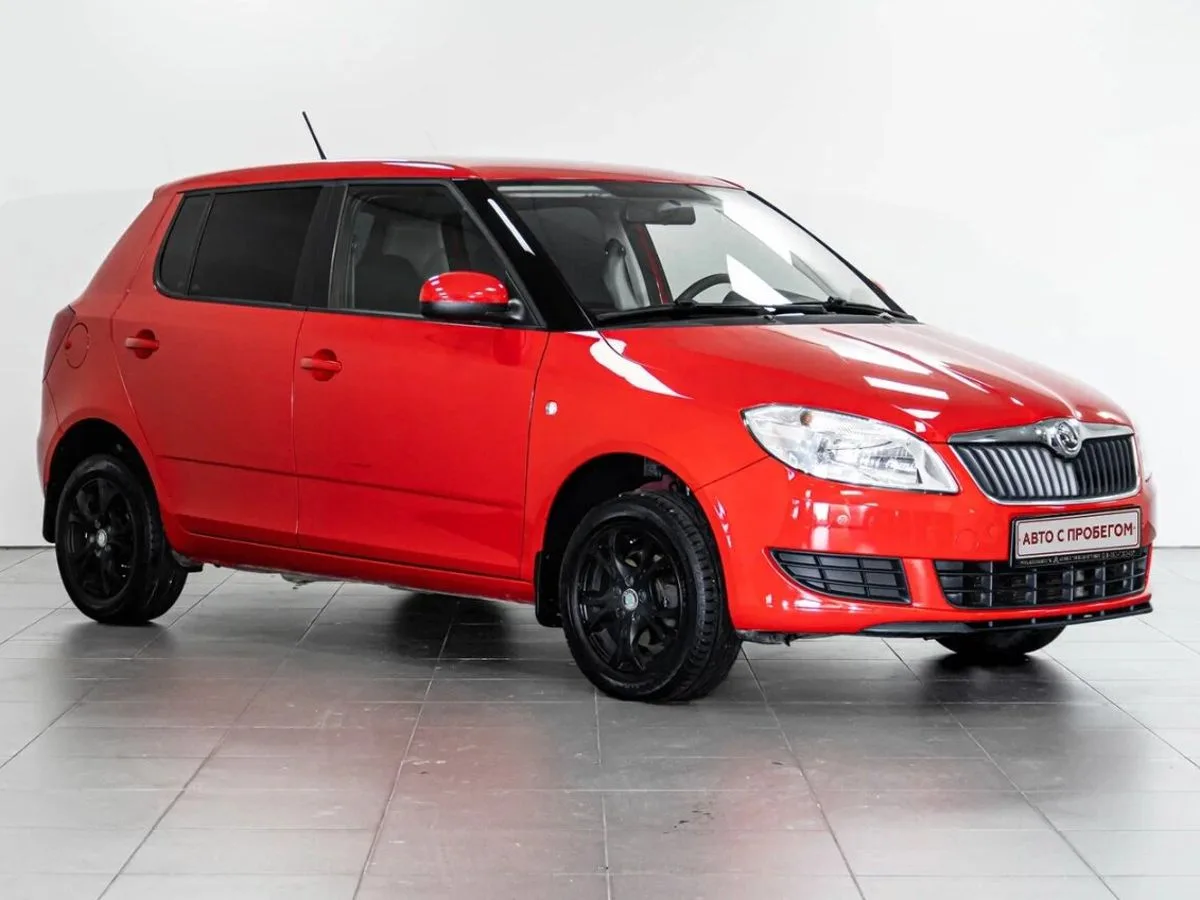 Skoda Fabia II Рестайлинг · Ambition