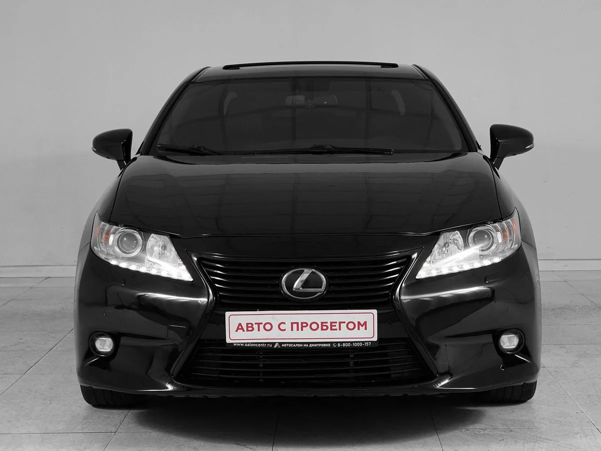 Lexus ES VI · Executive