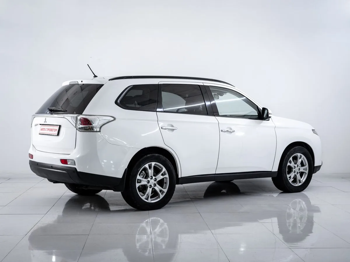 Mitsubishi Outlander III · Instyle — фото 4