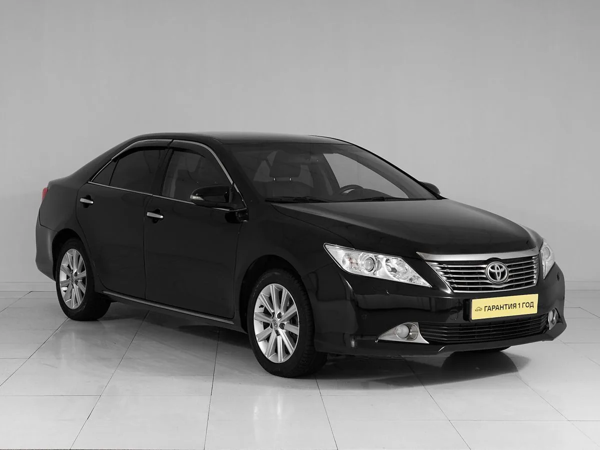 Toyota Camry VII (XV50) · Элеганс — фото 3