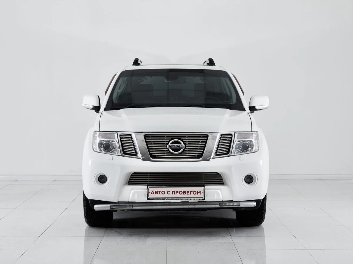 Nissan Pathfinder III Рестайлинг — фото 2